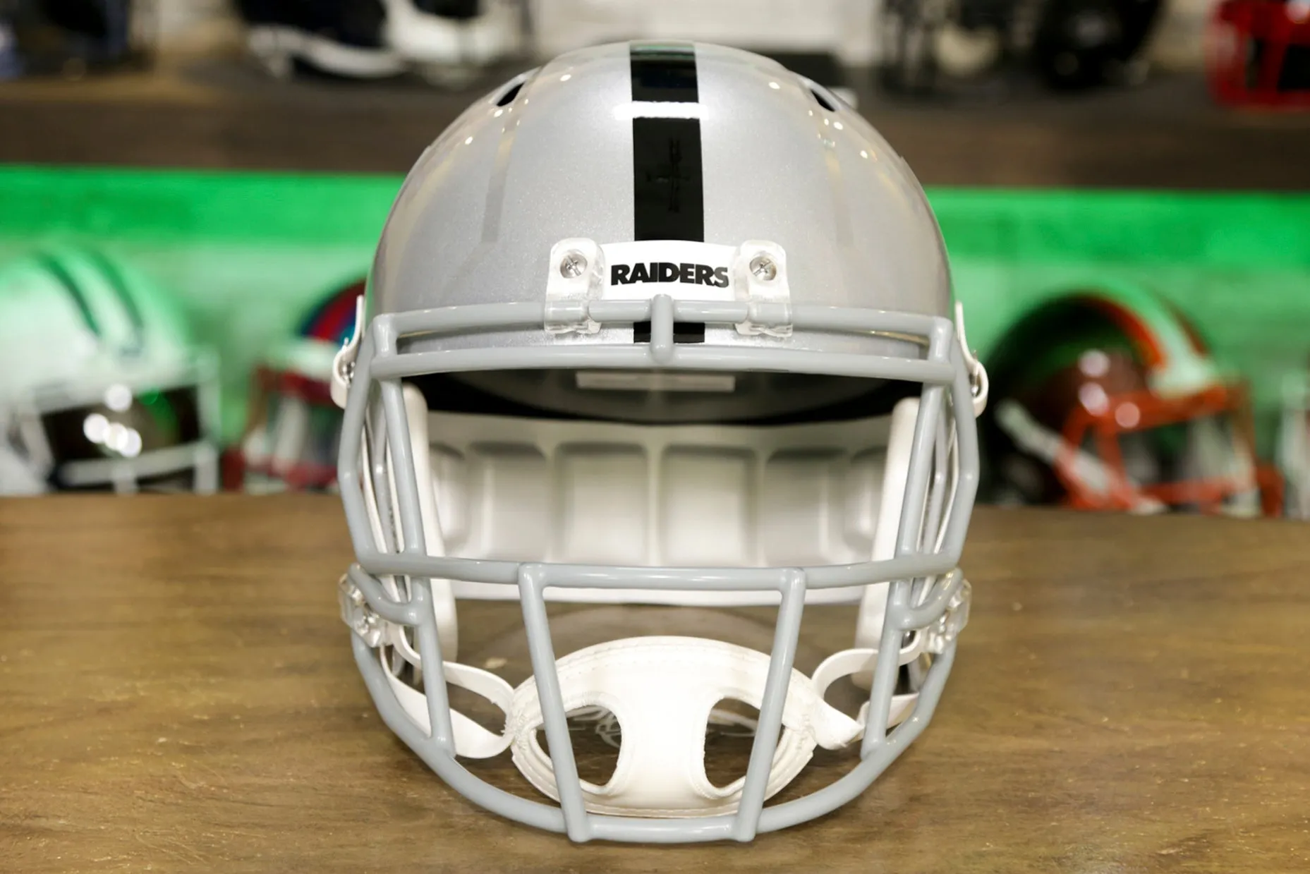 Las Vegas Raiders Riddell Speed Replica Helmet